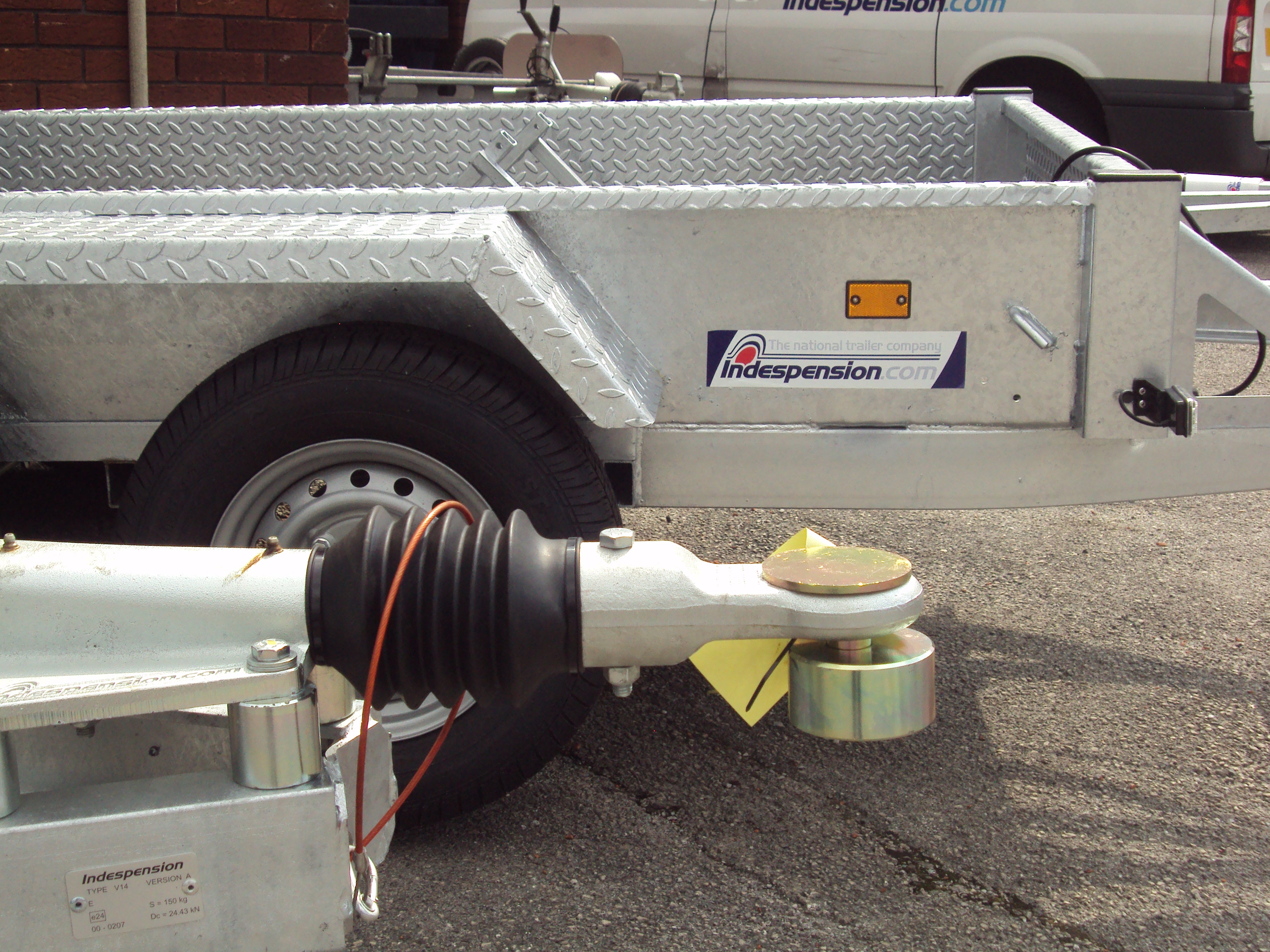 Compressor Eyelock Round Towing Eyelock 40mm – Plant And Trailer Security Ltd